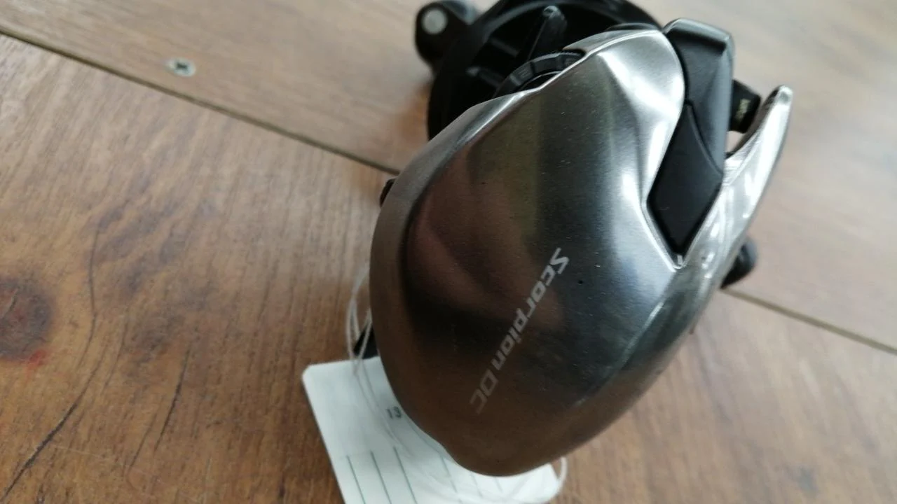 SHIMANO Baitcasting Reel SCORPION DC 150HG - Image 6