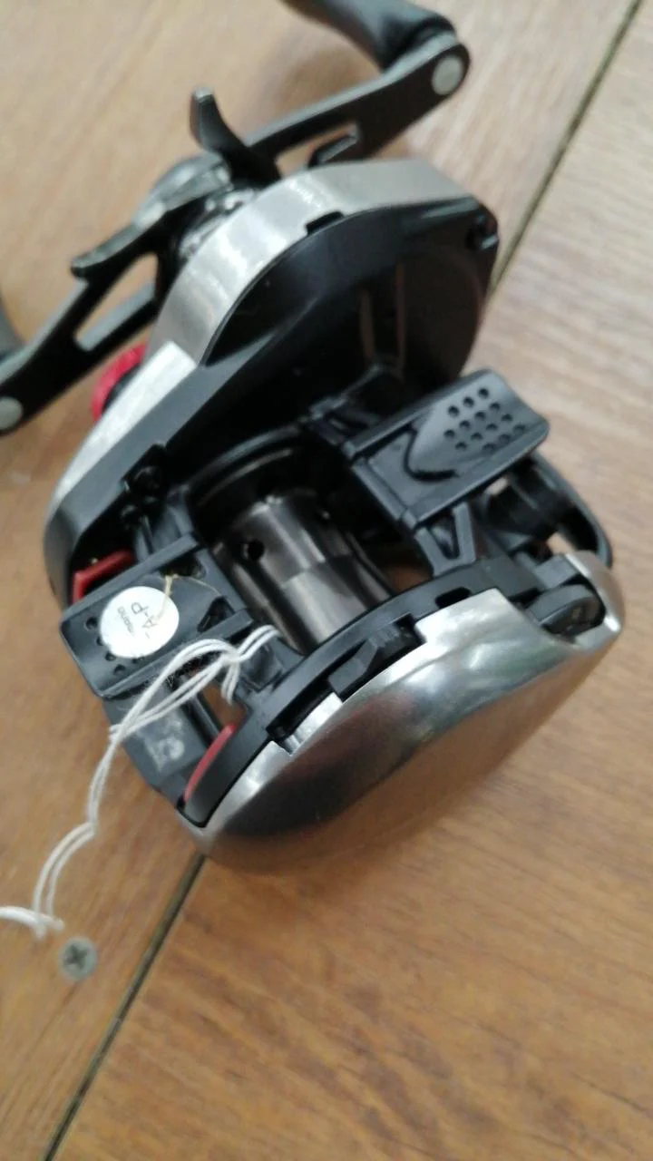 SHIMANO Baitcasting Reel SCORPION DC 150HG - Image 7
