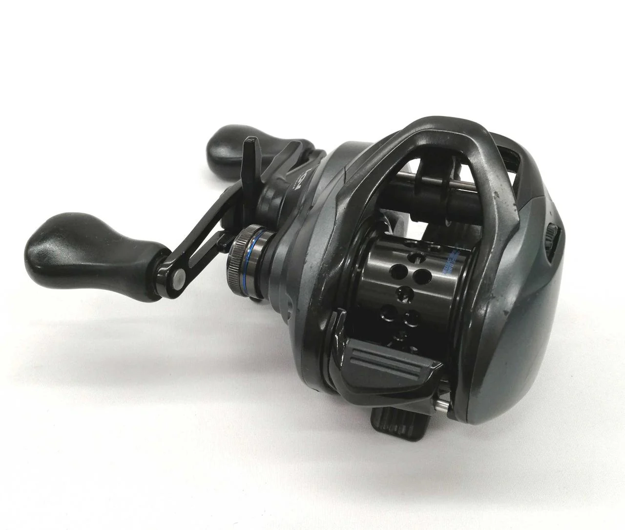 SHIMANO Baitcasting Reel SLX BFS