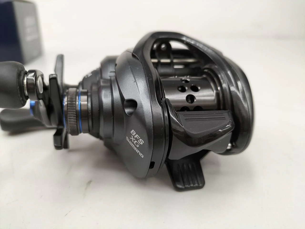 SHIMANO Baitcasting Reel SLX BFS XG L - Image 5