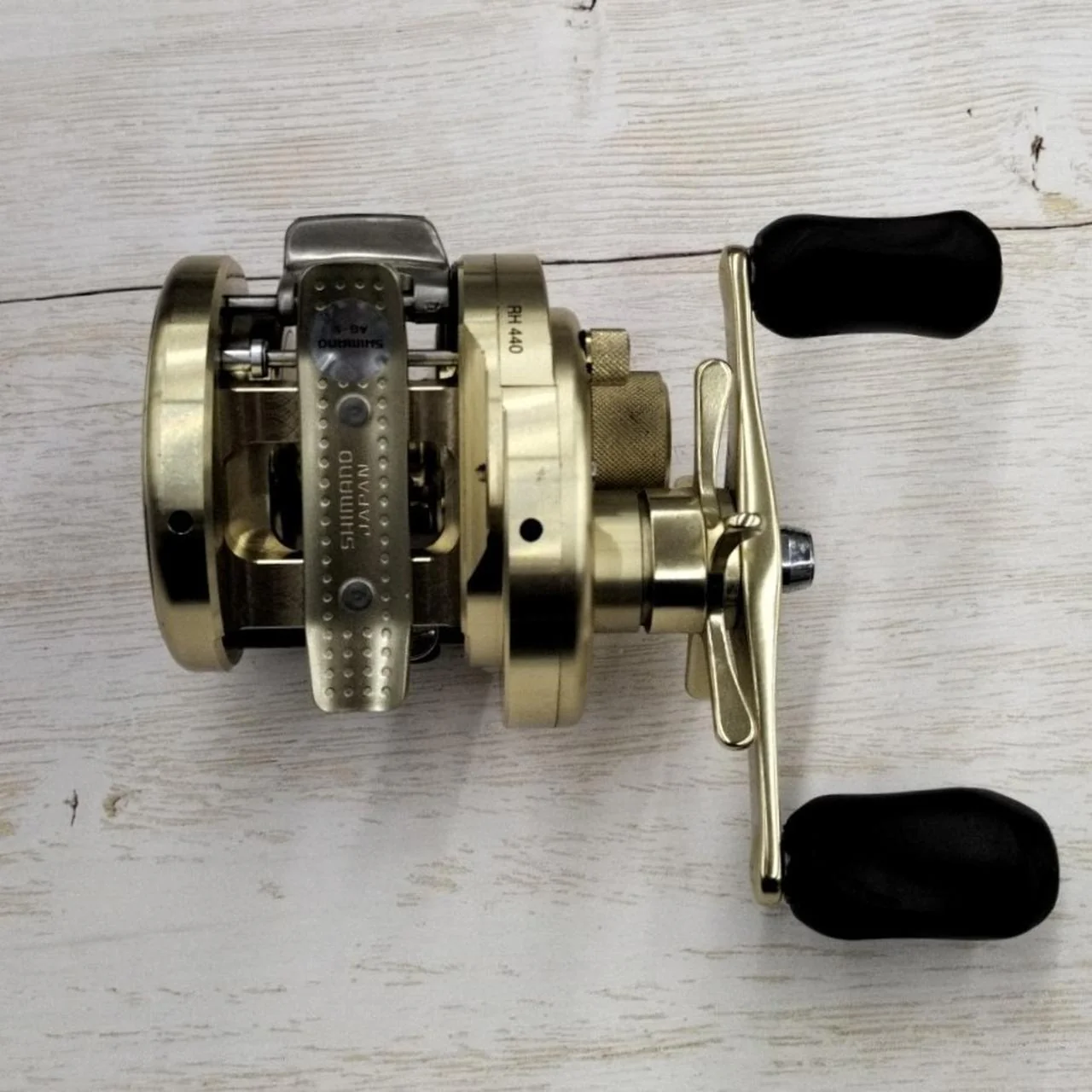 SHIMANO CALCUTTA CONQUEST200 RH440 - Image 9