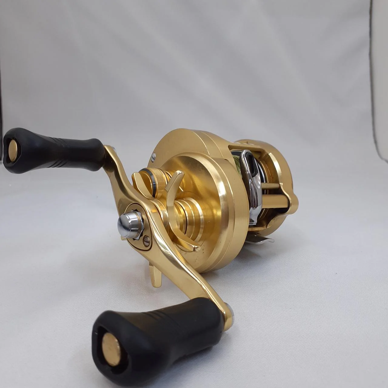 SHIMANO CALCUTTACONQUEST 300 - Image 5