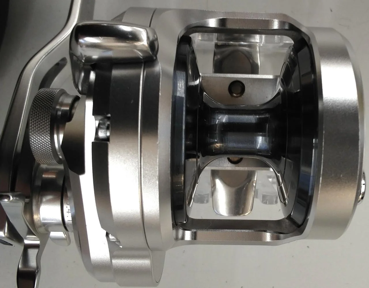 Shimano Jigging Reel OCEA JIGGER 1500HG - Image 5