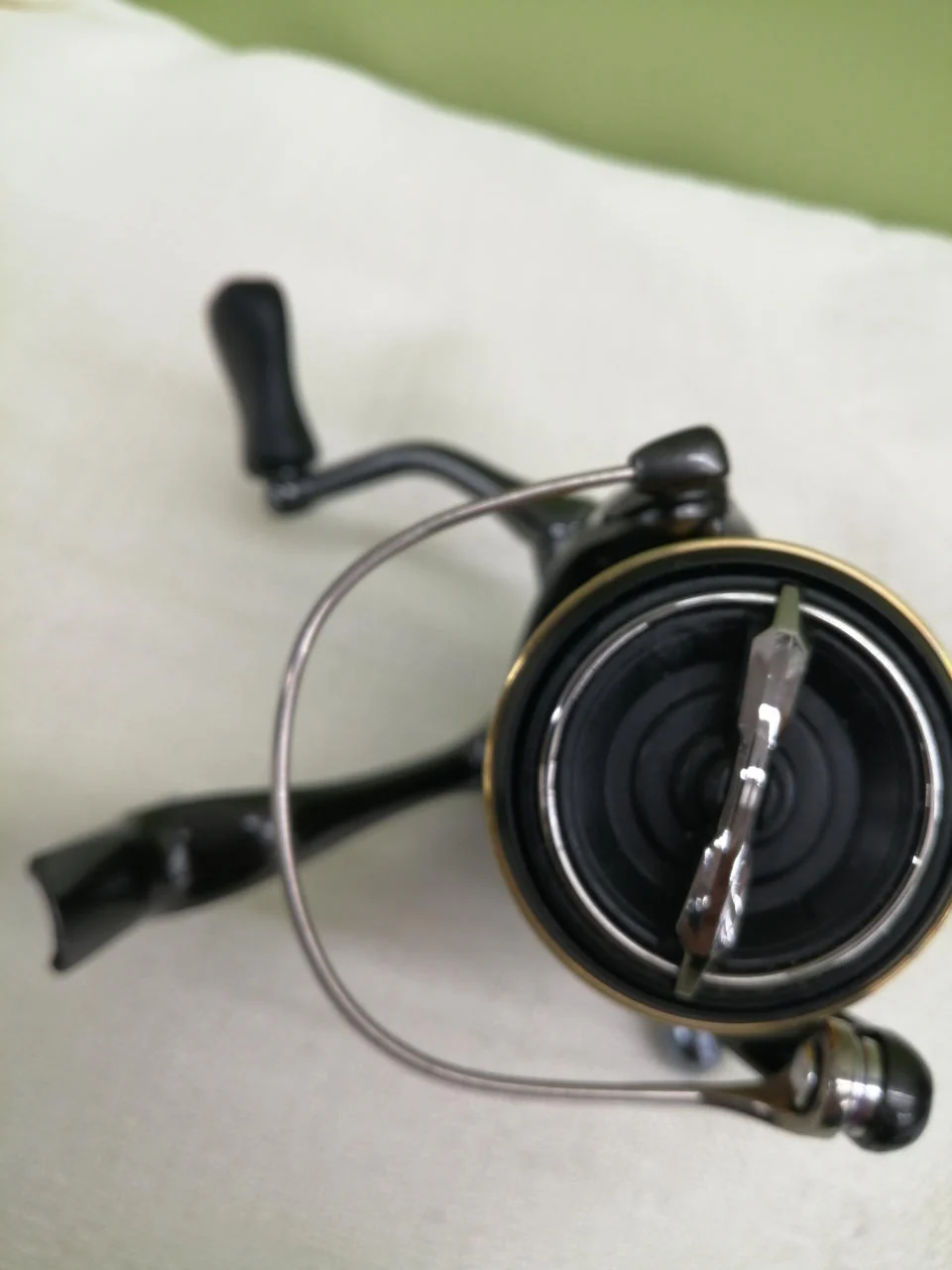 SHIMANO Reel TWINPOWER2500S - Image 6