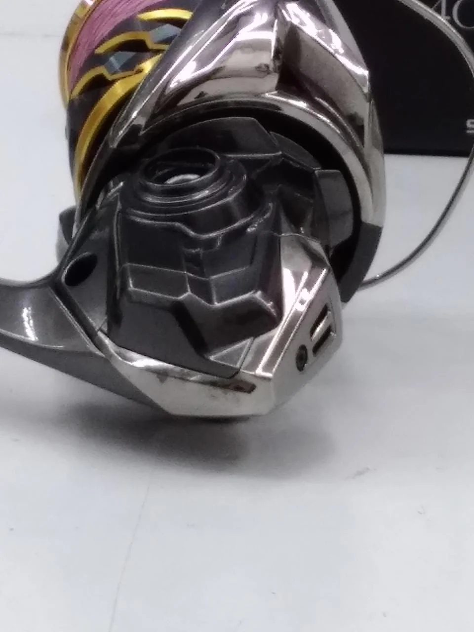 SHIMANO Reel TWINPOWER4000XG - Image 6