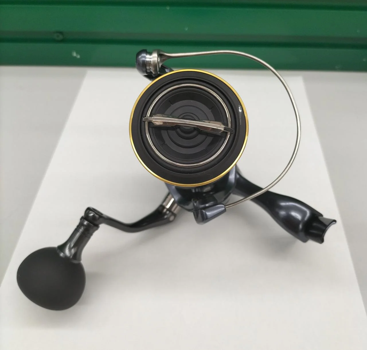 SHIMANO Spinning reel 043375 - Image 3
