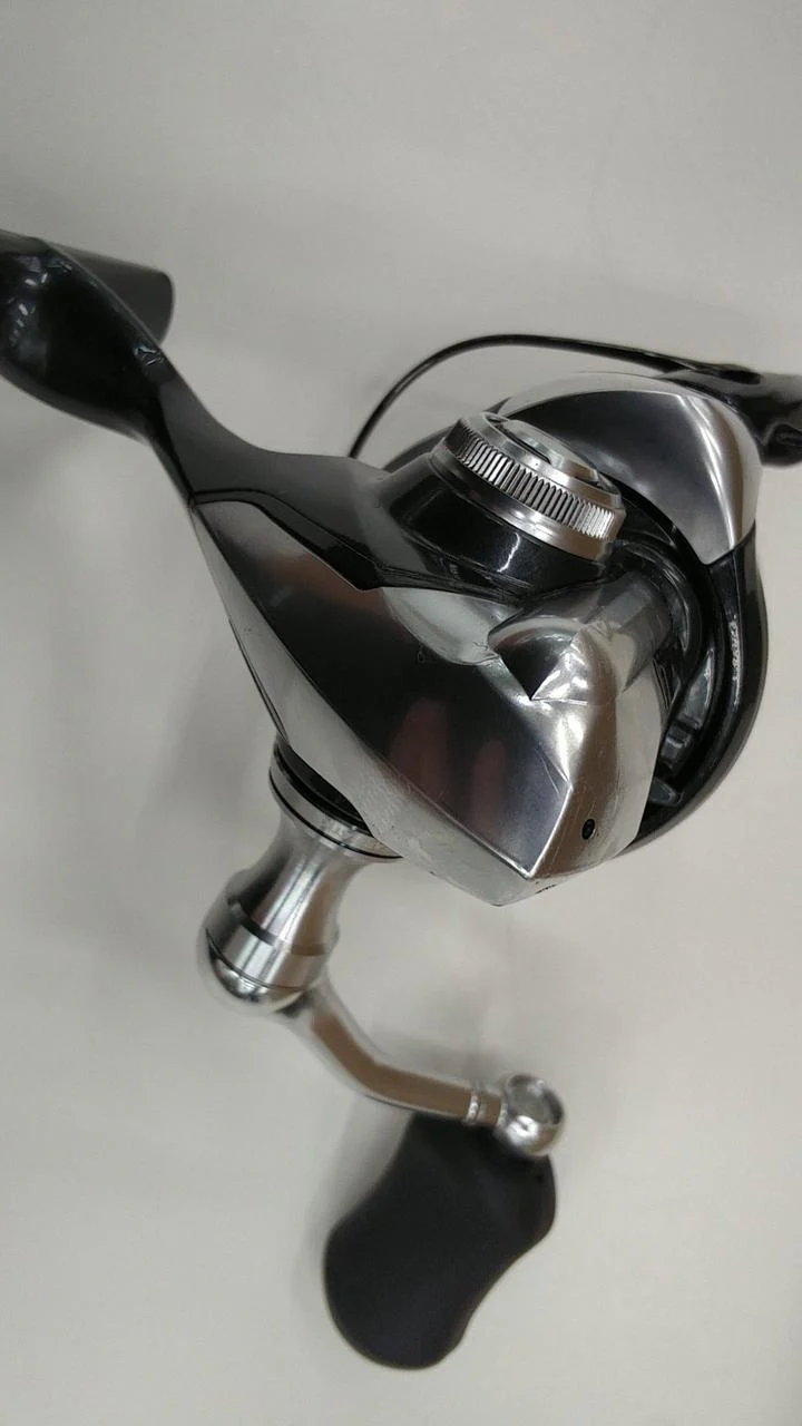 SHIMANO Spinning Reel 12VANQUISH C2000S - Image 9