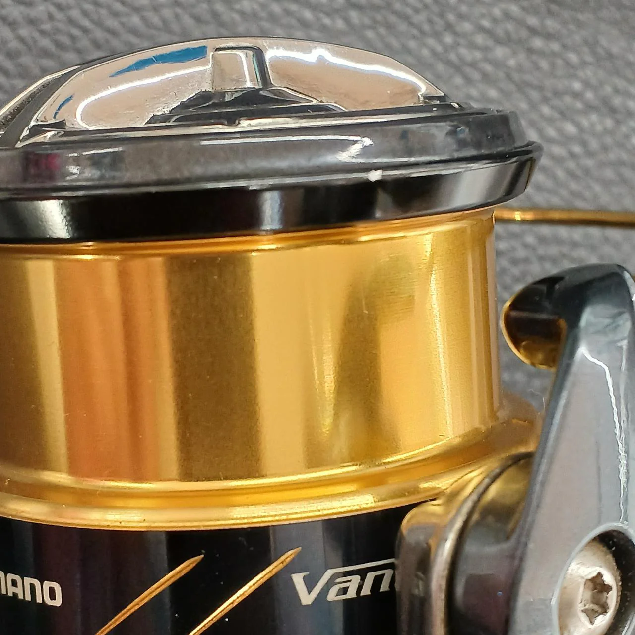 SHIMANO Spinning Reel 16 VANQUISH 2500S - Image 5