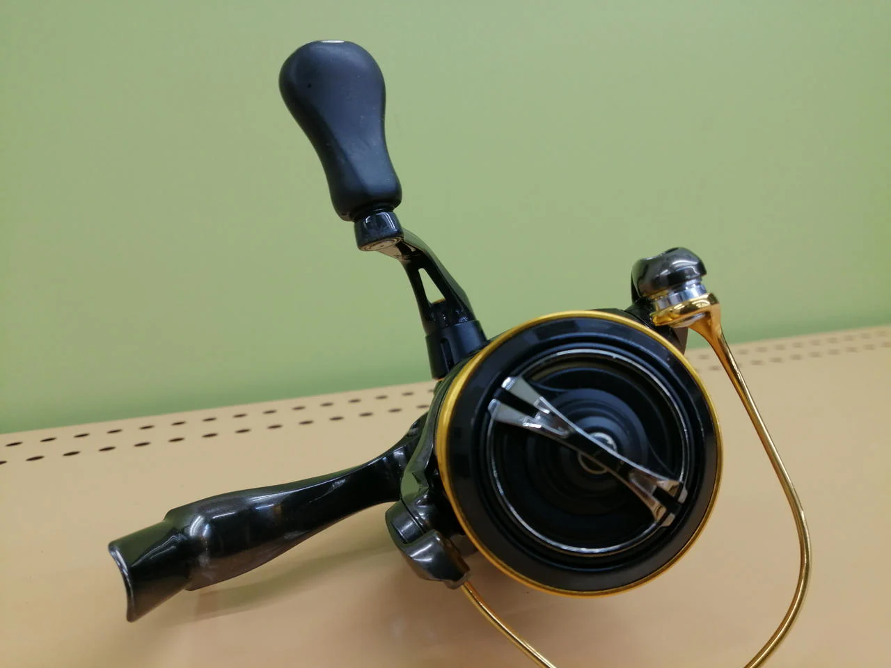 SHIMANO Spinning Reel 17 SOARE CI4 2000SHG - Image 3
