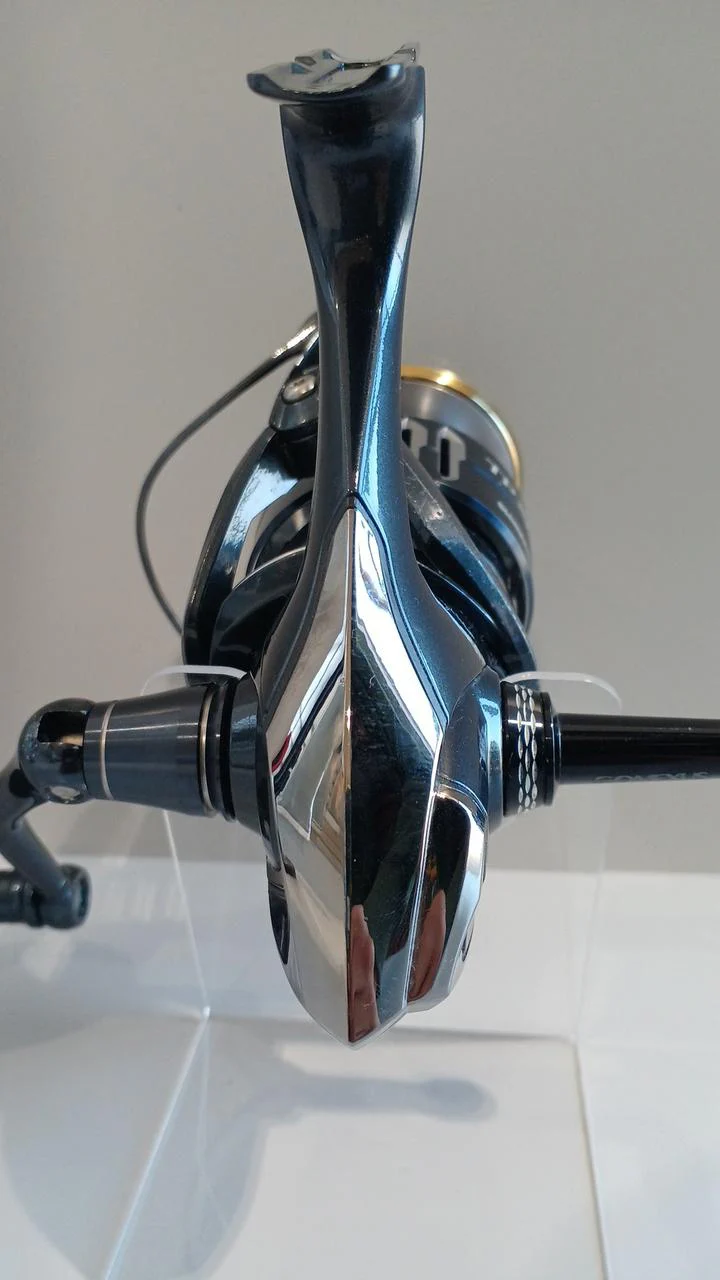 SHIMANO Spinning Reel 17TWIN POWER XD 4000XG - Image 4
