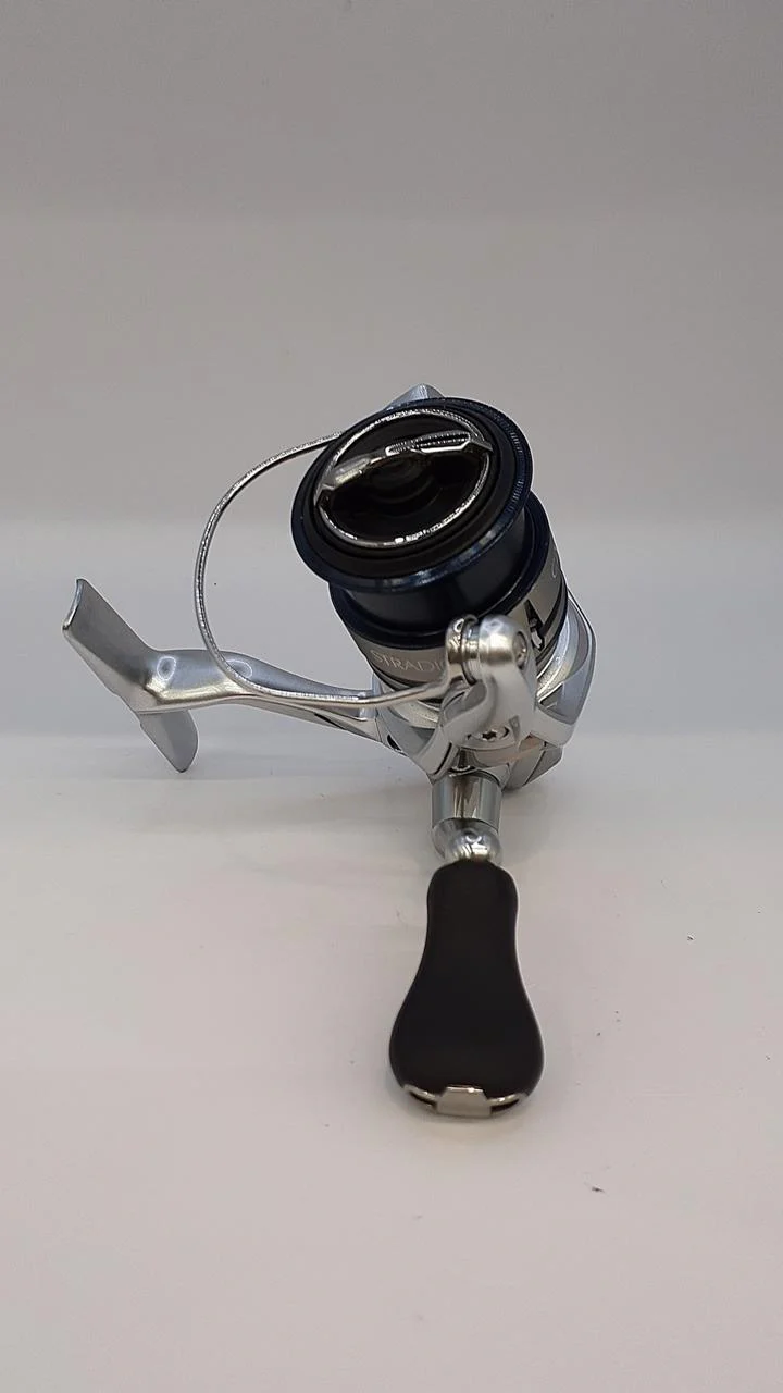 SHIMANO Spinning Reel 19 STRADIC C2000S 04013 - Image 2