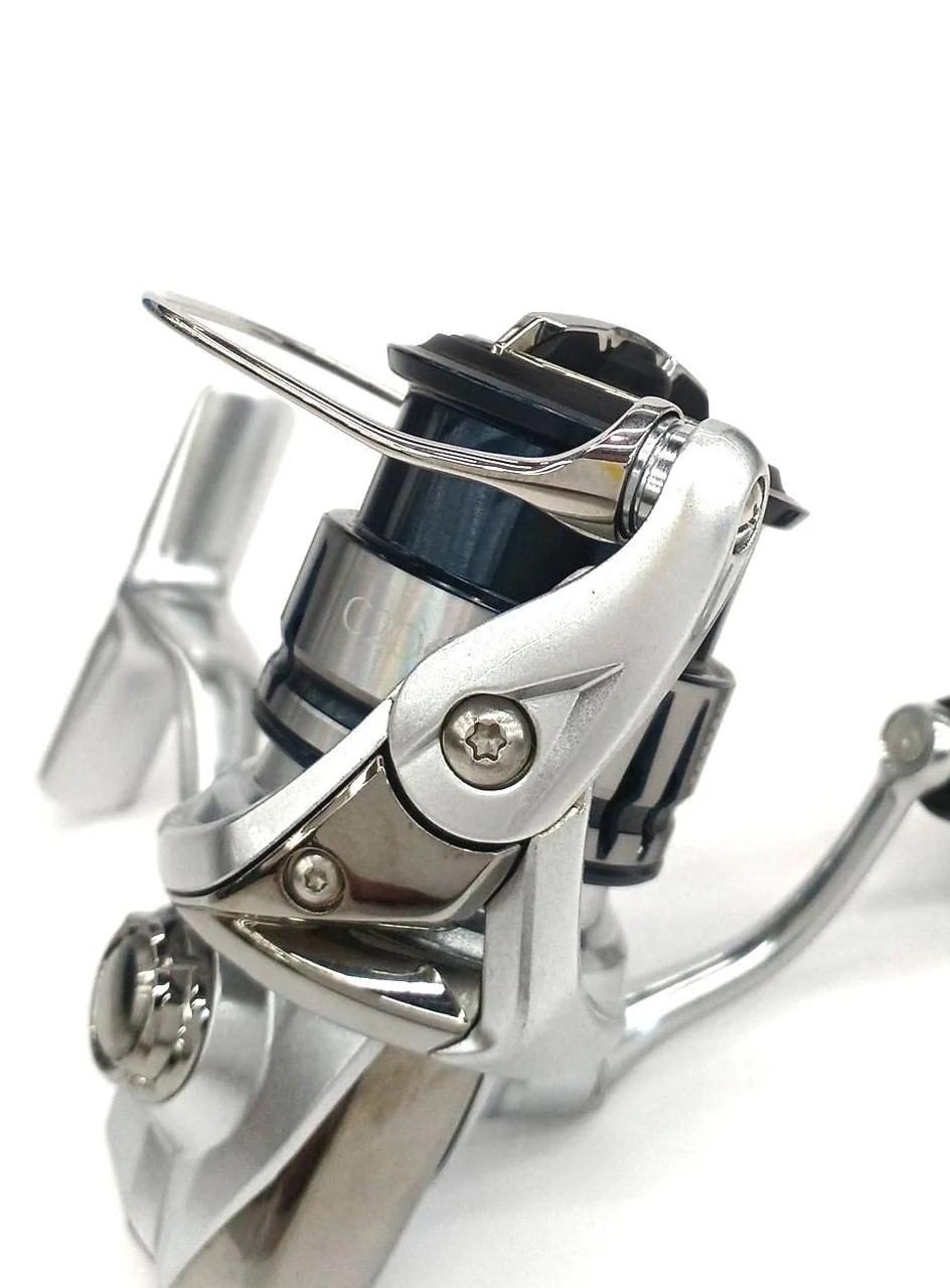 SHIMANO Spinning Reel 19 STRADIC C2000SHG 04014 - Image 7