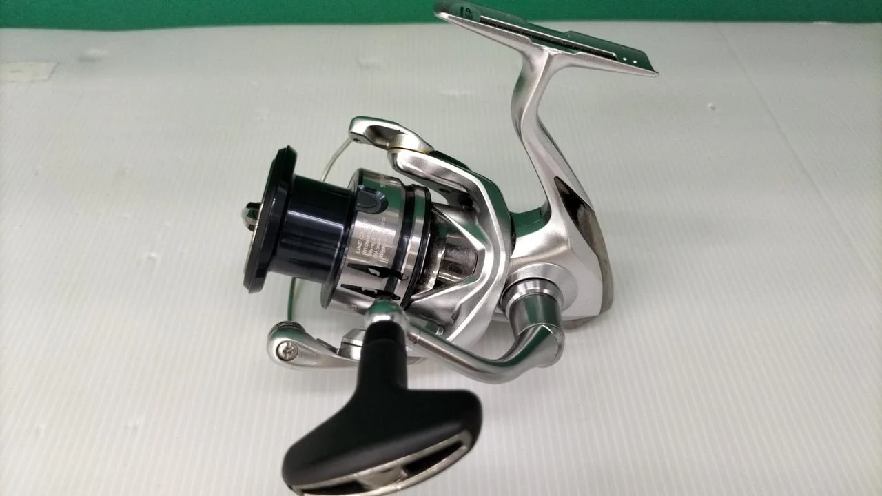 SHIMANO Spinning Reel 19STRADIC C3000XG - Image 2