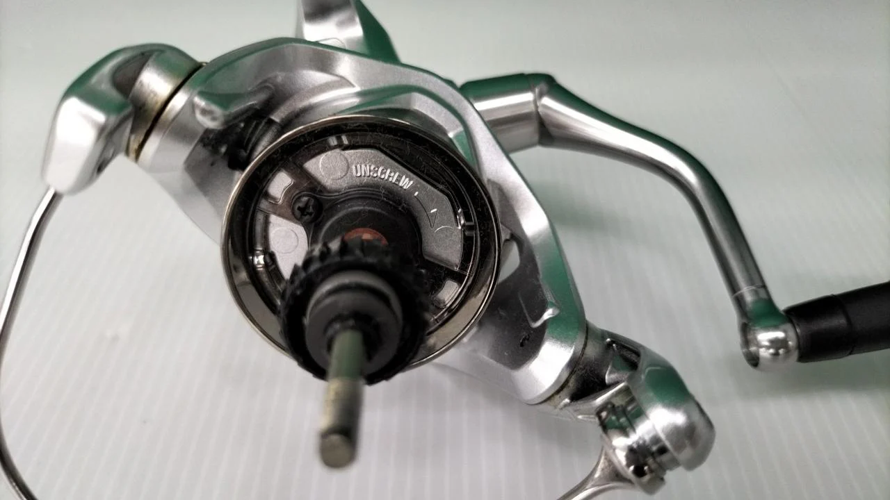 SHIMANO Spinning Reel 19STRADIC C3000XG - Image 8