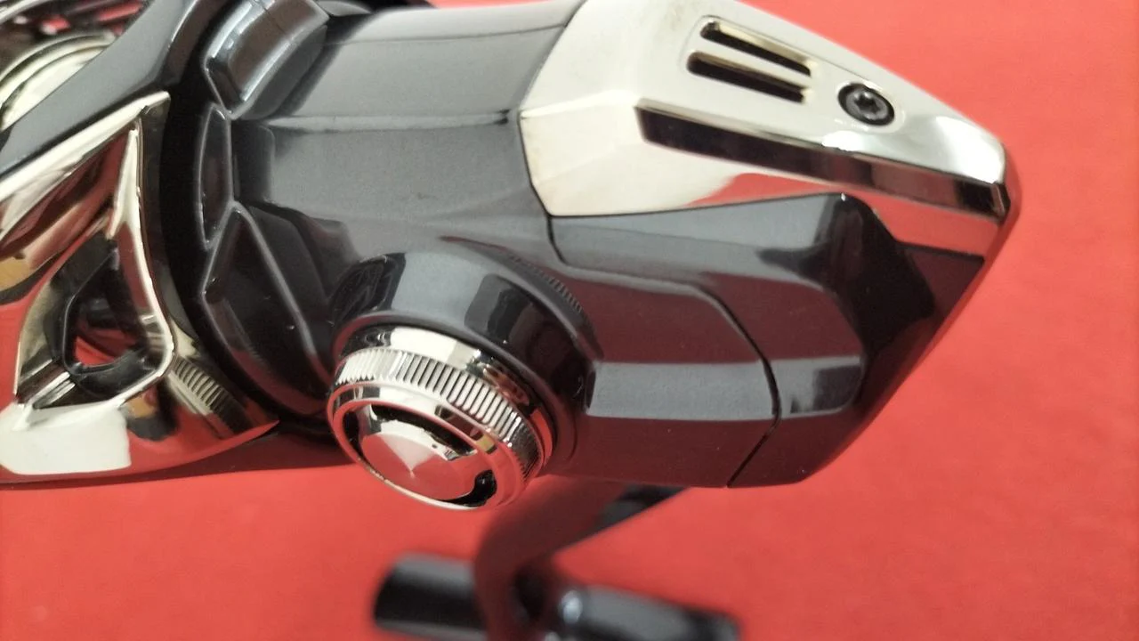 SHIMANO Spinning Reel 19VANQUISH C5000XG - Image 9
