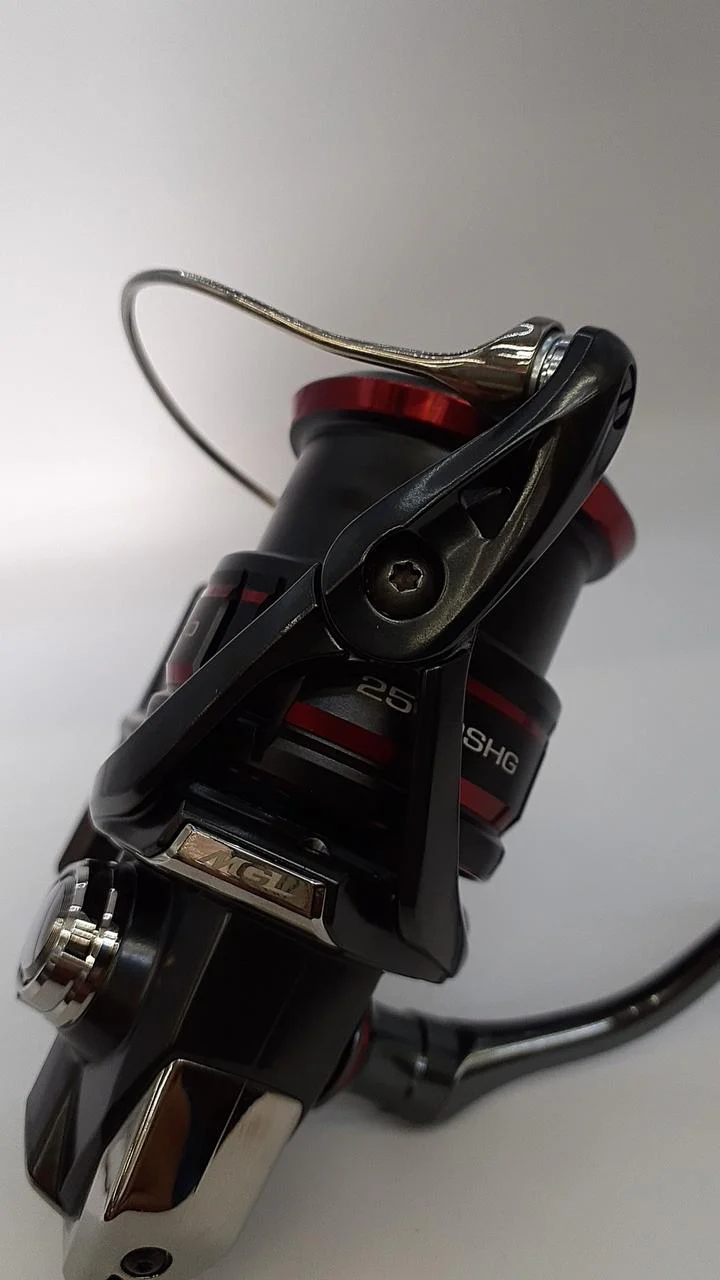 SHIMANO Spinning Reel 20 VANFORD 2500SHG 04205 - Image 6