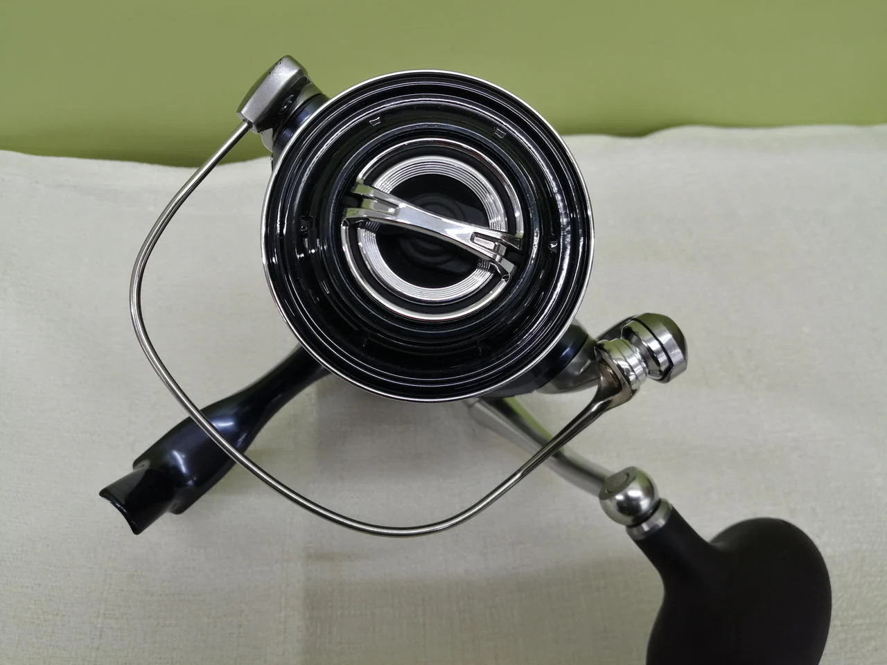 SHIMANO Spinning Reel 21 TWIN POWER SW 14000XG - Image 4