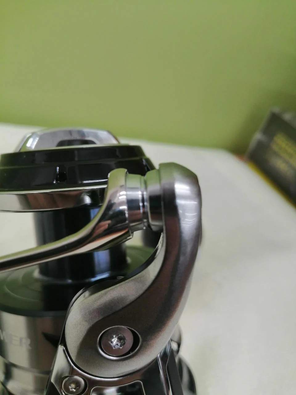 SHIMANO Spinning Reel 21 TWINPOWER SW8000HG - Image 5
