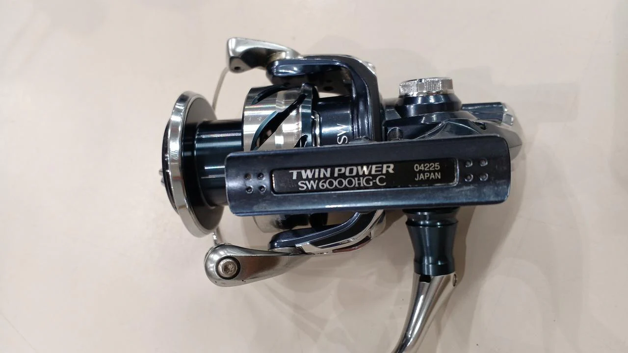 SHIMANO Spinning Reel 21TWINPOWER SW6000HG-C - Image 9