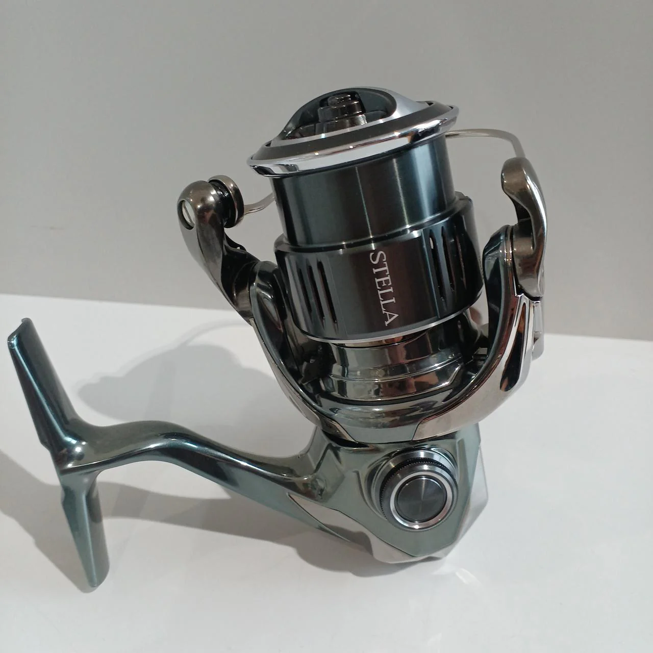 SHIMANO Spinning Reel 22STELLA C2000S