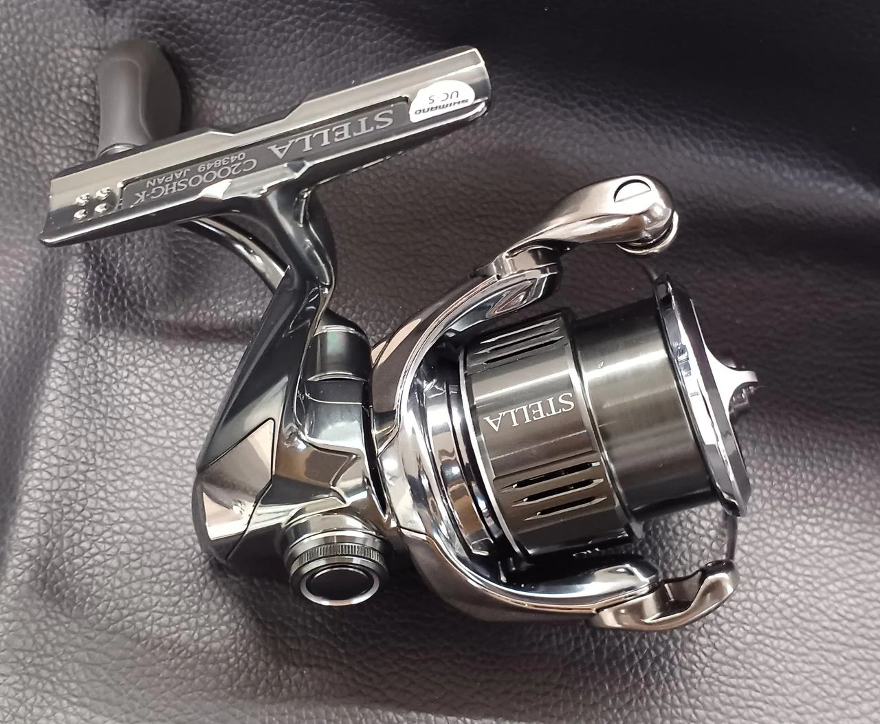 SHIMANO Spinning Reel 22STELLA C2000SHG - Image 3