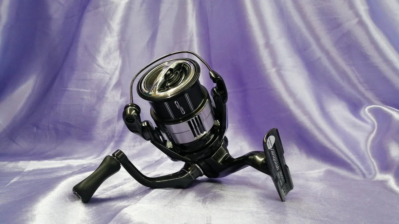 SHIMANO Spinning Reel 23 Vanquish 2500S - Image 6
