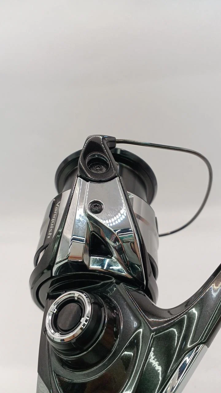 SHIMANO Spinning Reel 23 VANQUISH 4000MHG 045348 - Image 8