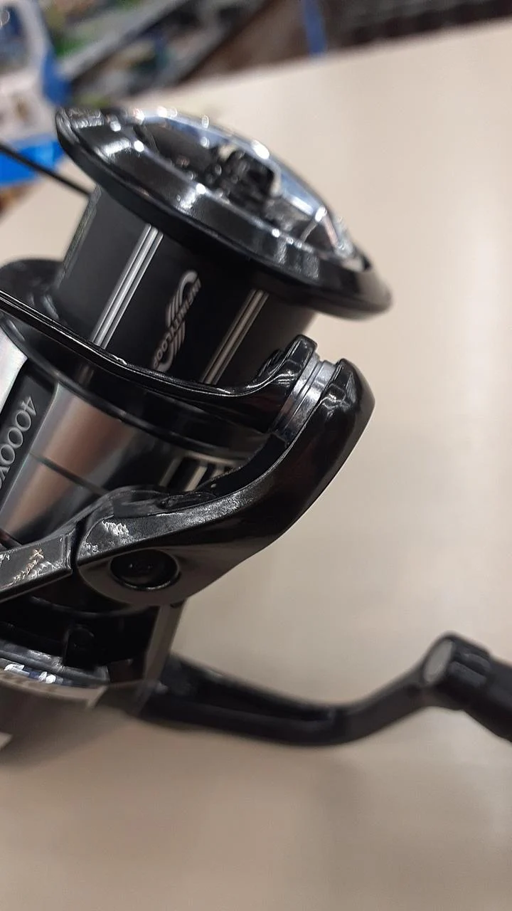 SHIMANO Spinning Reel 23 VANQUISH 4000XG 045355 - Image 11
