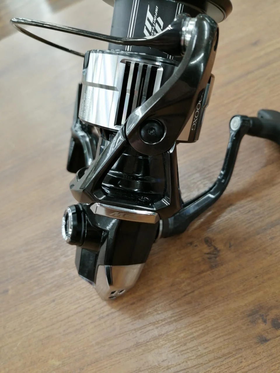 SHIMANO Spinning Reel 23 VANQUISH 4000XG 045355 - Image 4