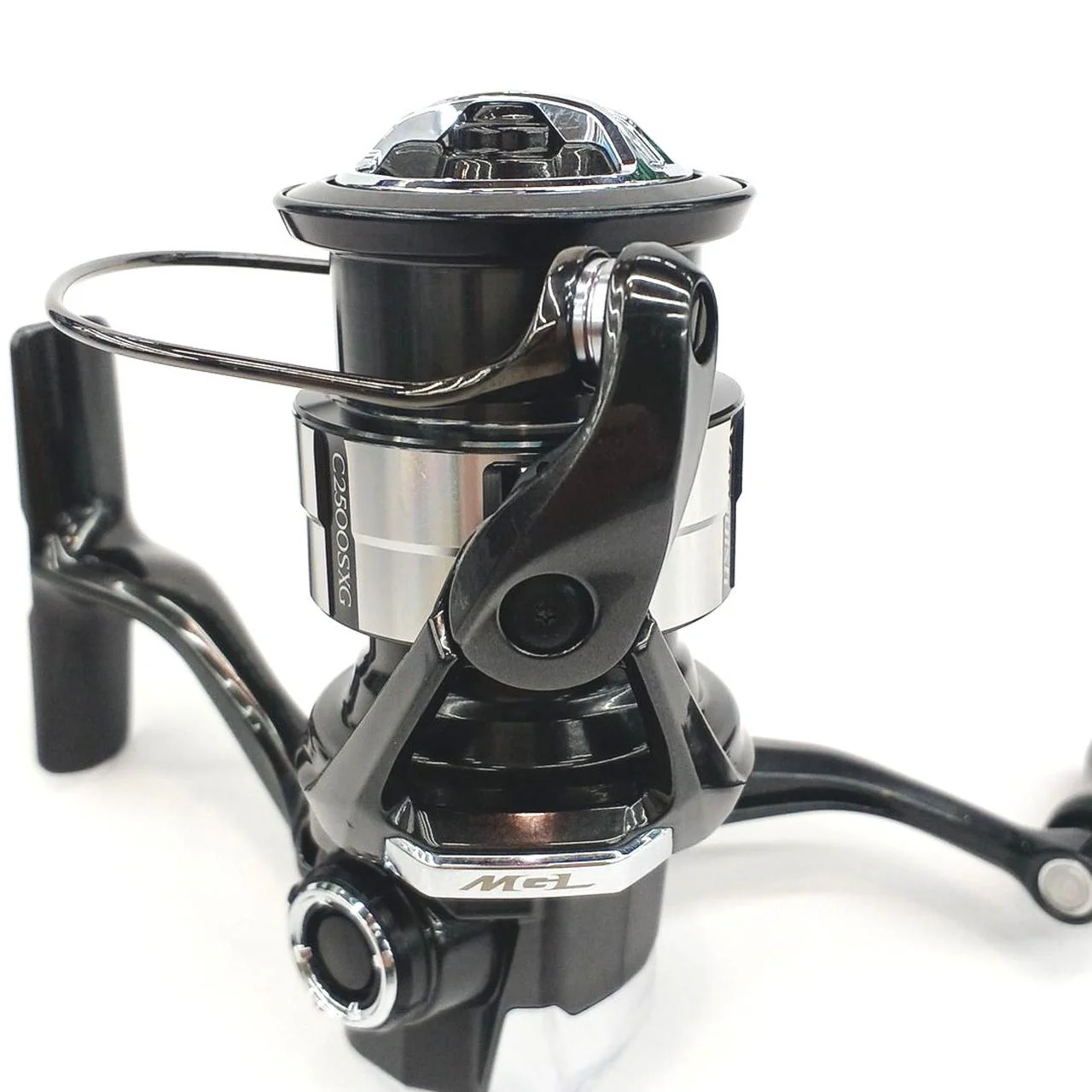 SHIMANO Spinning Reel 23 VANQUISH C2500SXG 045263 - Image 8