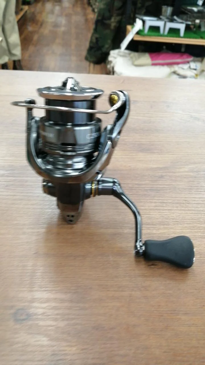 SHIMANO Spinning Reel 24 TWIN POWER C2500SXG - Image 3