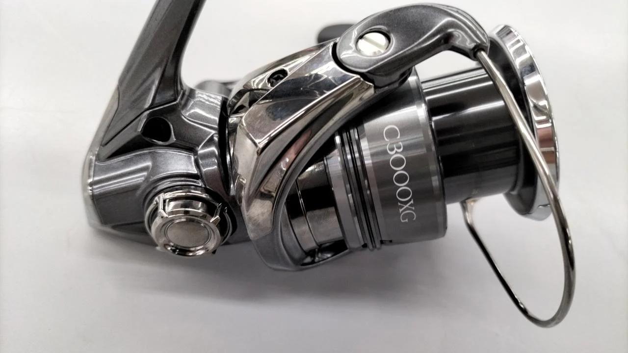 SHIMANO Spinning Reel 24 Twin Power C3000XG - Image 4