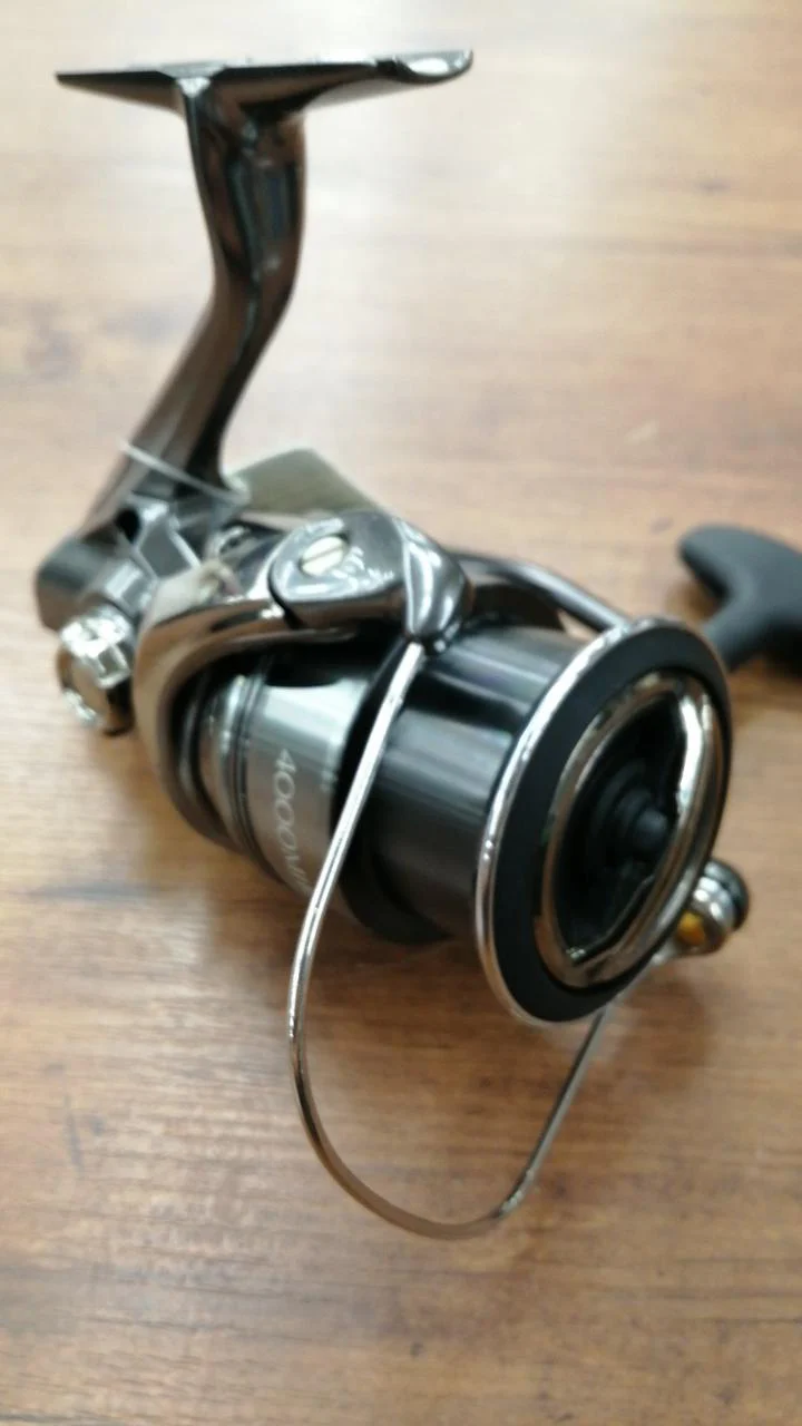 SHIMANO Spinning Reel 24TWIN POWER 4000 MHG - Image 2