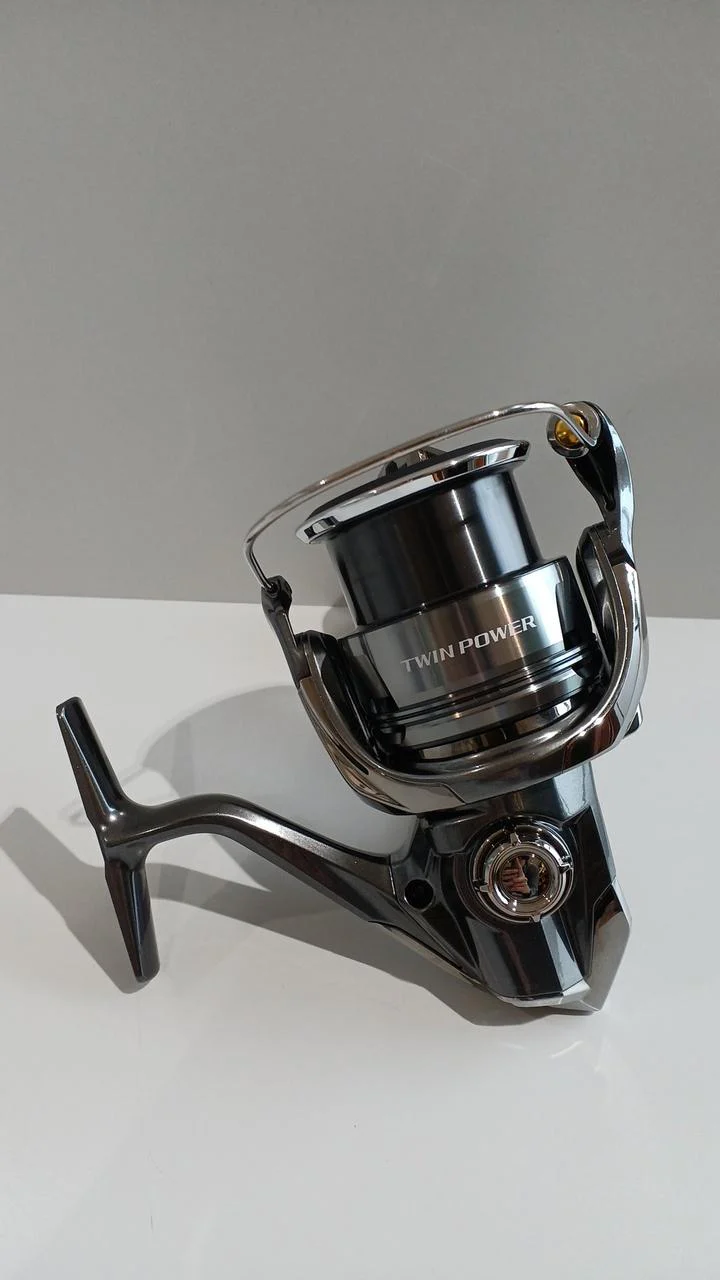 SHIMANO Spinning Reel 24TWIN POWER 4000MHG