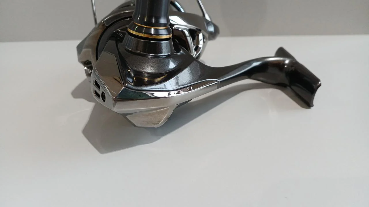SHIMANO Spinning Reel 24TWIN POWER 4000MHG - Image 8