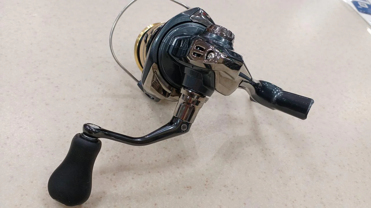 SHIMANO Spinning Reel 25ULTEGRA C2500SHG - Image 6