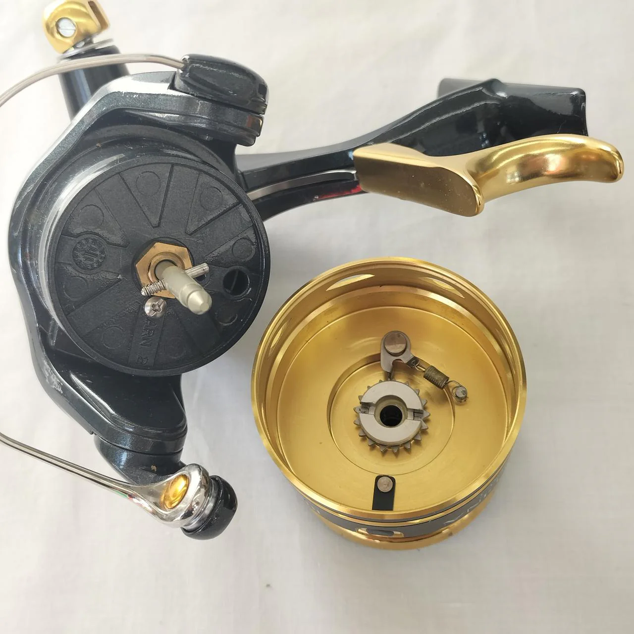 SHIMANO Spinning Reel BB-X DESPINA2500DXG - Image 3