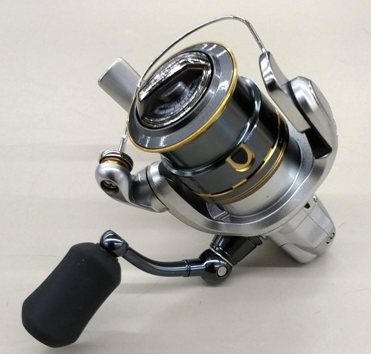 Shimano Spinning Reel BIOMASTER C2000S - Image 2