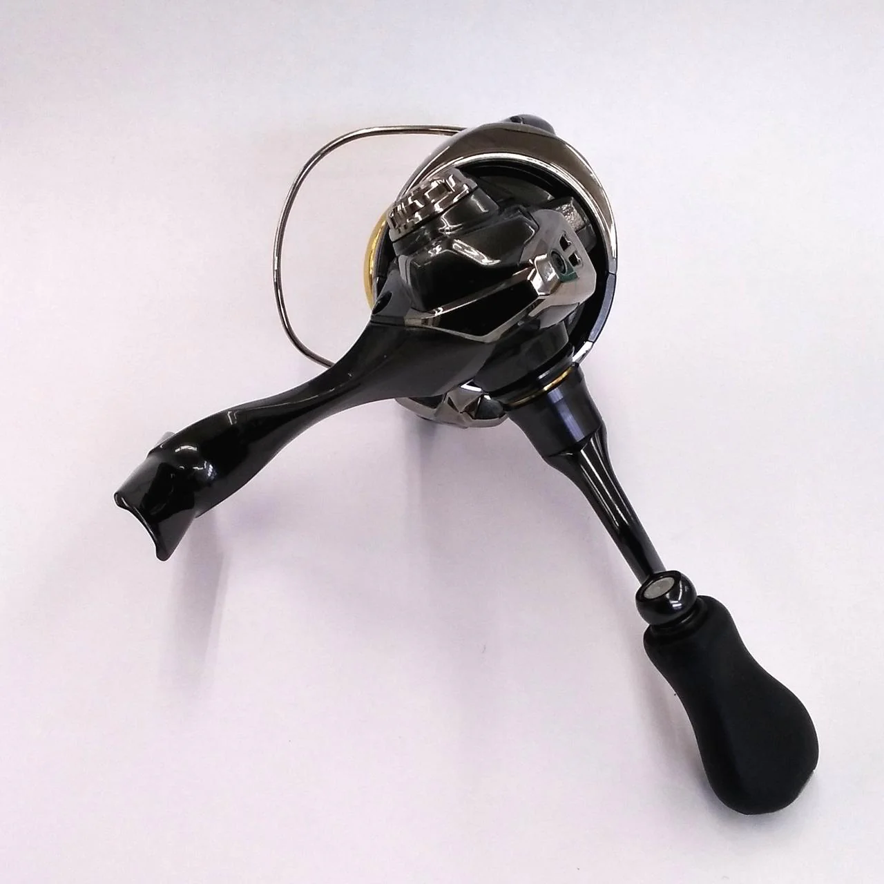 SHIMANO Spinning Reel C2000S-D - Image 5