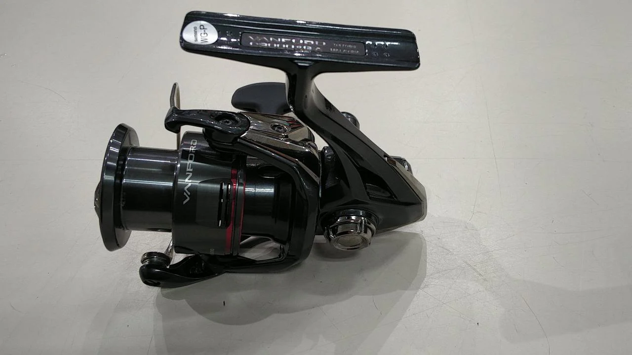 SHIMANO Spinning Reel C3000XG - Image 2