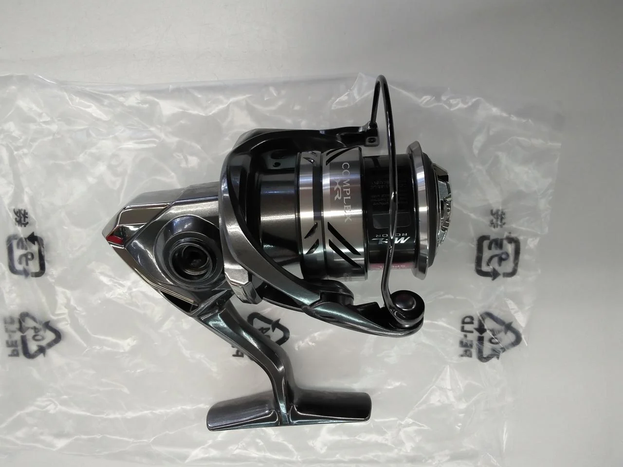 SHIMANO Spinning Reel Complex XR C2000F4HG - Image 6