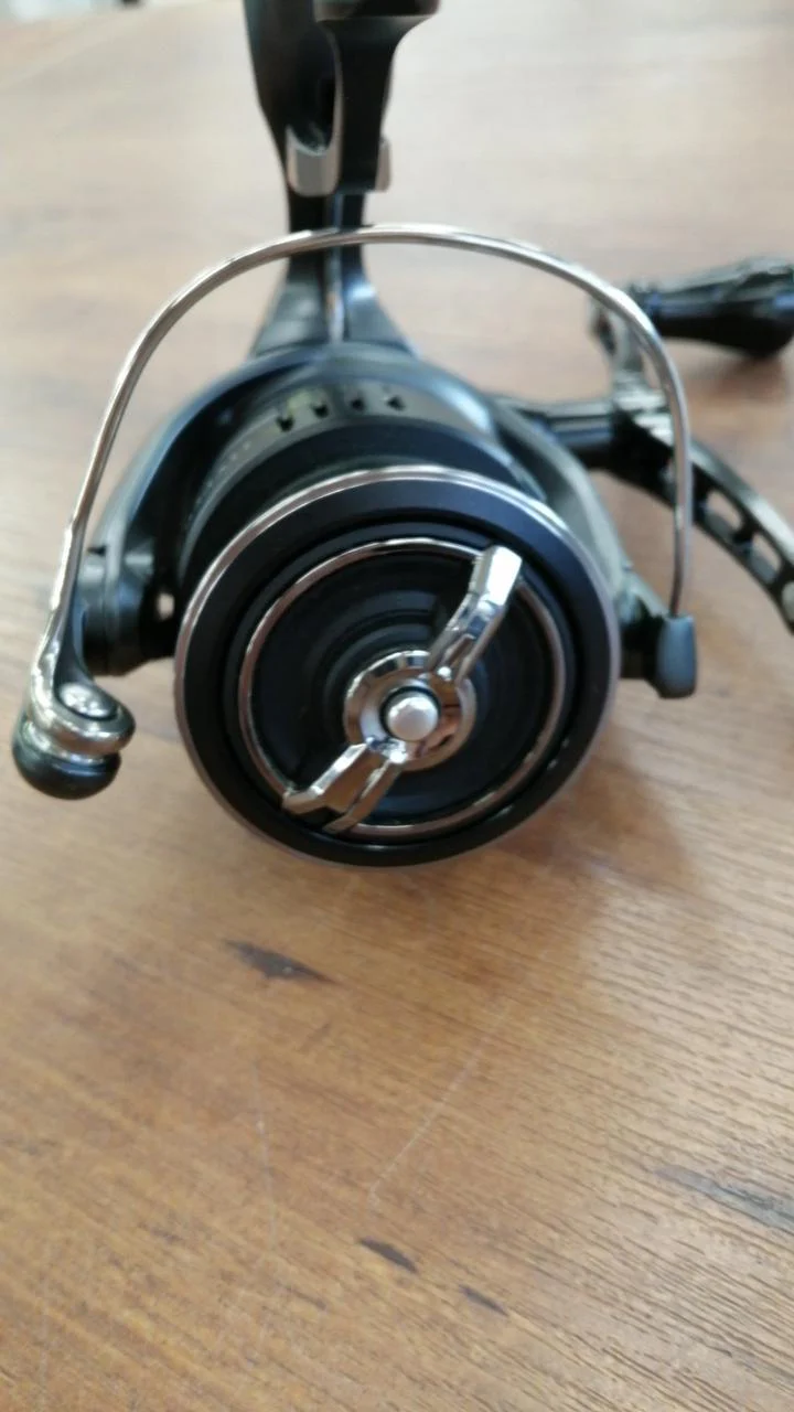 SHIMANO Spinning Reel HYPER FORCE LB C3000MHG - Image 3