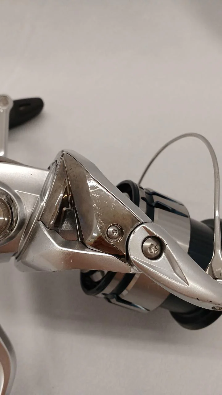 SHIMANO Spinning Reel STRADIC 4000MHG - Image 6