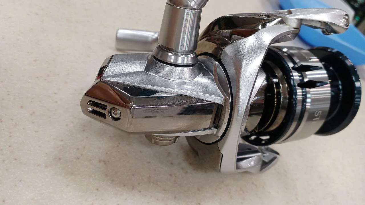 SHIMANO Spinning Reel STRADIC4000 - Image 3