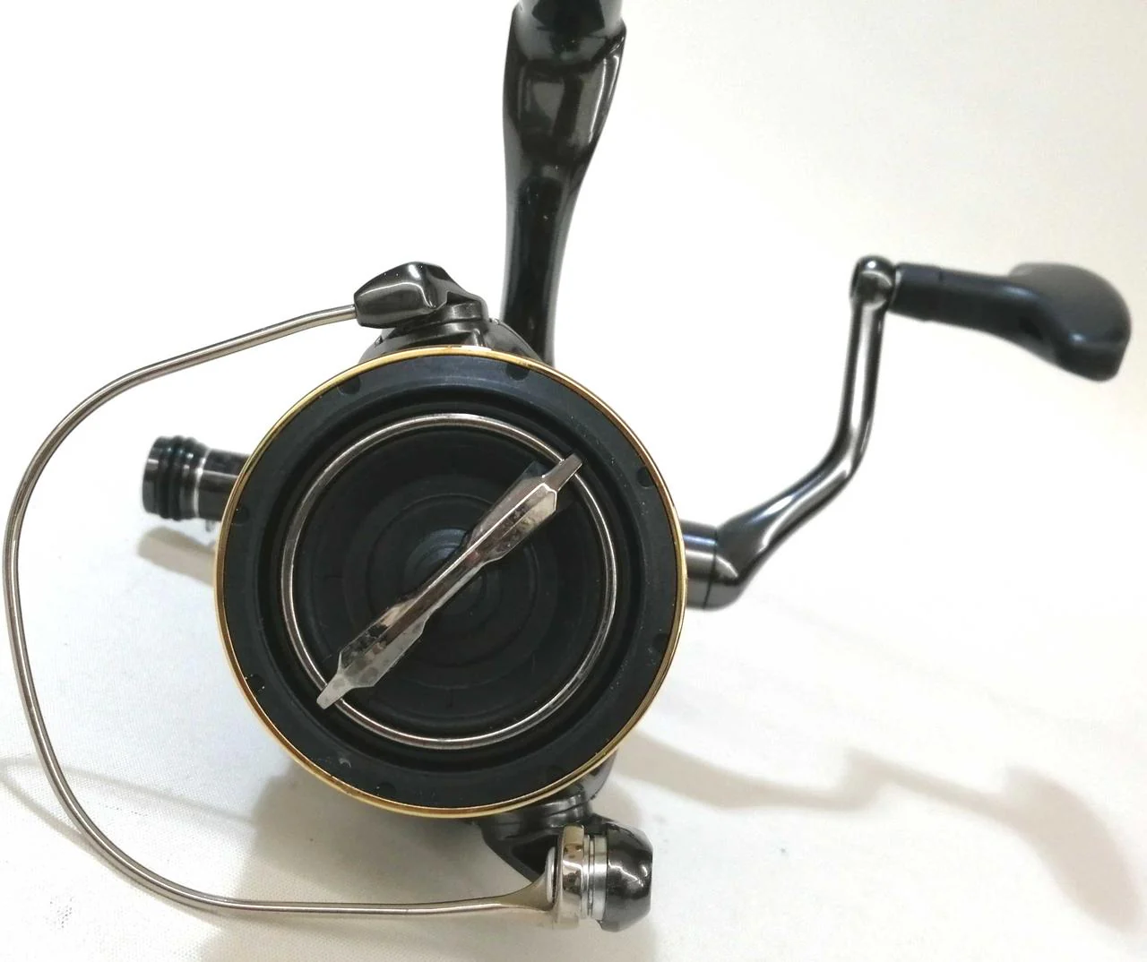 SHIMANO Spinning Reel TWIN POWER 4000MHG - Image 3