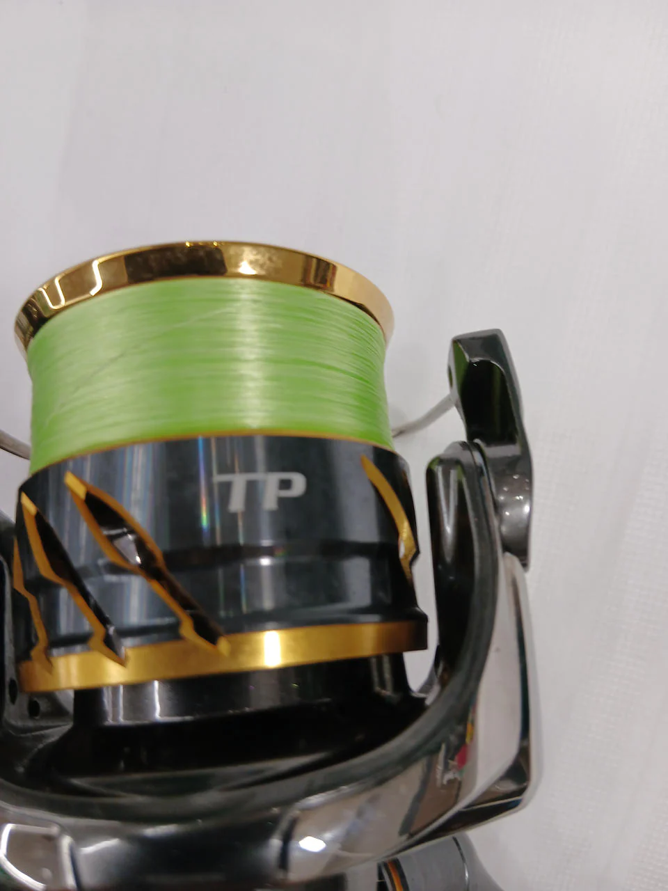 SHIMANO Spinning reel TWIN POWER C2000S-D - Image 9