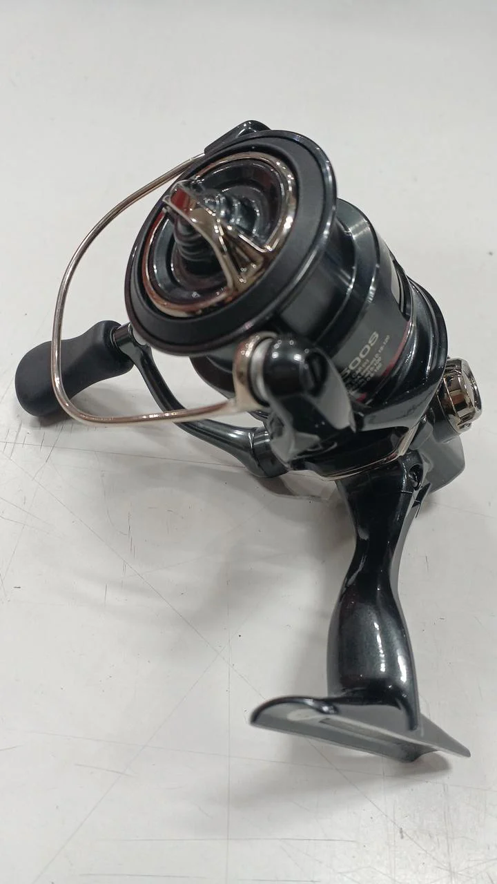 SHIMANO Spinning Reel Vanford C2500S - Image 4