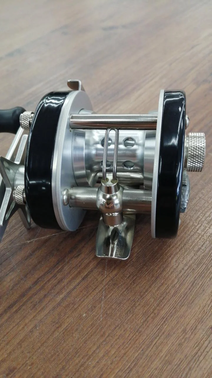 SMITH LTD. Baitcasting Reel PLUGGER - Image 3