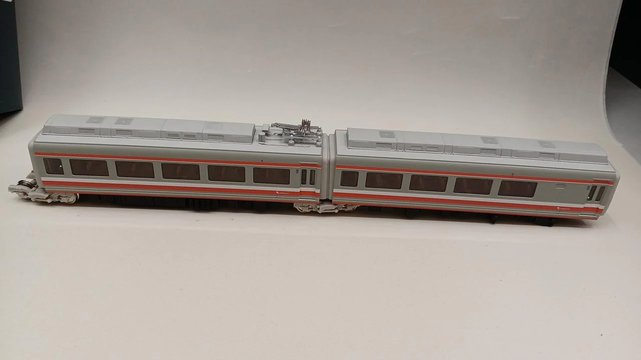 Tenshodo 55062 Odakyu Romancecar 7000 Series LSE Revival Paint - Image 16