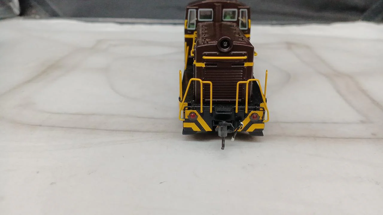 Tenshodo Diesel Locomotive DD13 HO Gauge - Image 11